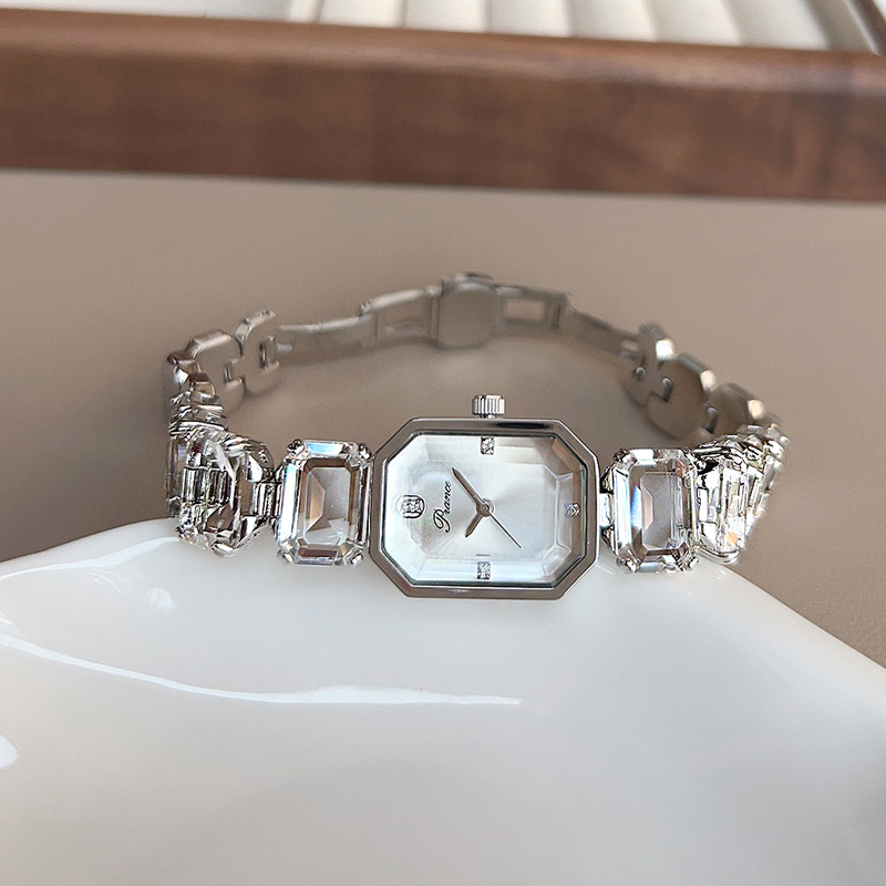 Jewelry Diamond Watches - UTHAI Jam Tangan Wanita untuk Anak