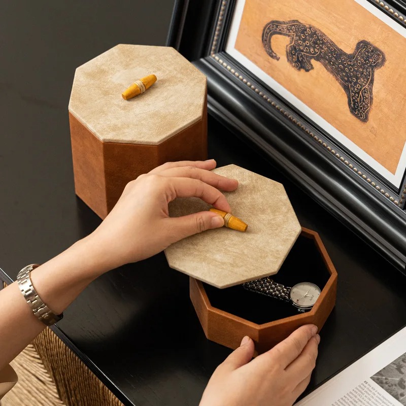 Kotak Penyimpanan Jam Tangan O - Jewelry Box With Watches ulasan dan harga